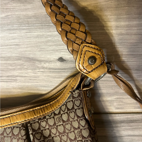 Brighton Shoulderbag - Picture 4 of 4